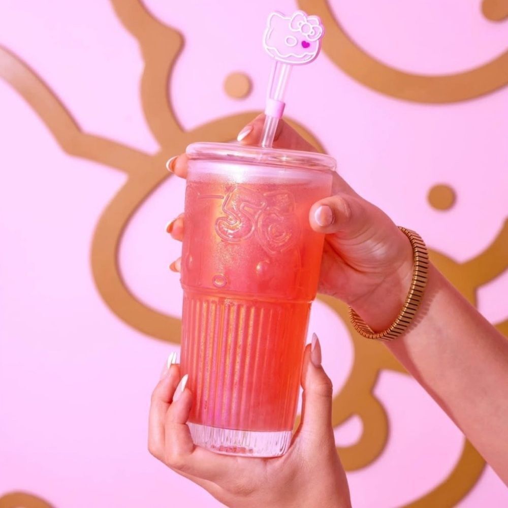 Hello Kitty Cafe Exclusive 50th Anniversary Glass Tumbler New Release 20…